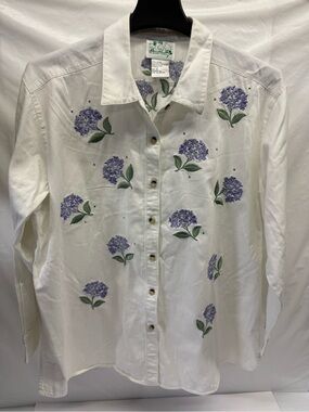 Quacker Factory White Button-Front Shirt with Purple Flower Embroidery